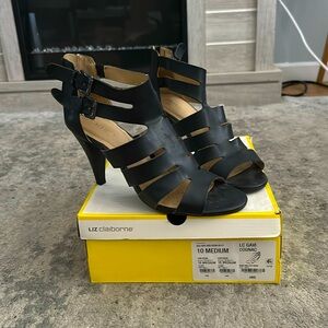 Nice heel. Good condition.